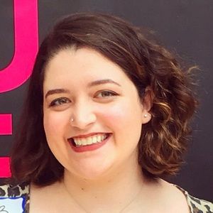 Meet your Posher, Elise